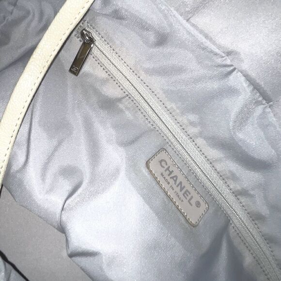 Authentic๐๏ธ Chanel Paris Biarritz MMโToteโShoulderโBag - Picture 13 of 15